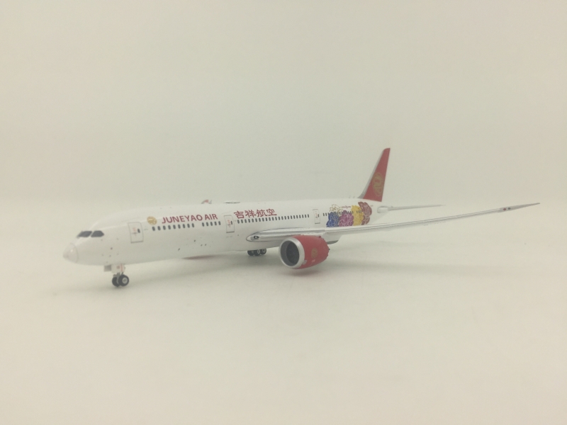 1:400 Juneyao Air B787-9
