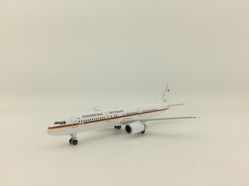 Herpa 1:500 Lufwaffe-Flugbe ...