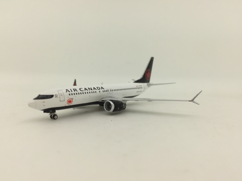 Phoenix 1:400 Air Canada B7 ...