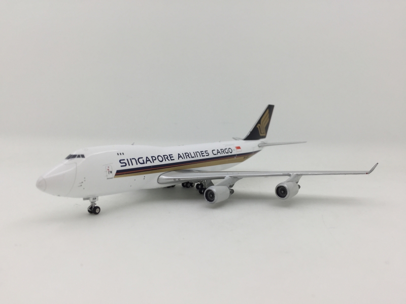 Phoenix 1:400 Singapore Air ...