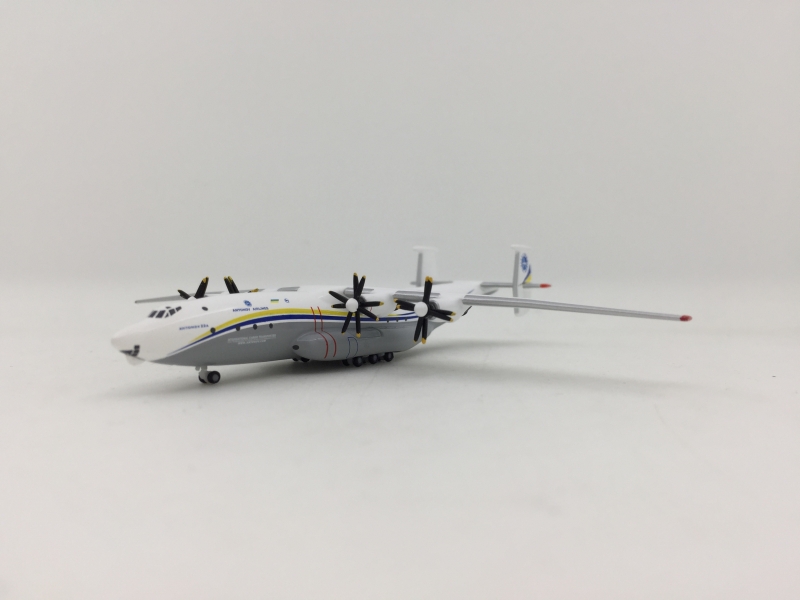 Herpa 1:500 Antonov Airline ...