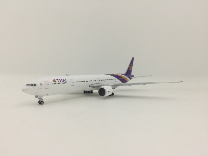 Phoenix 1:400 Thai Airways  ...