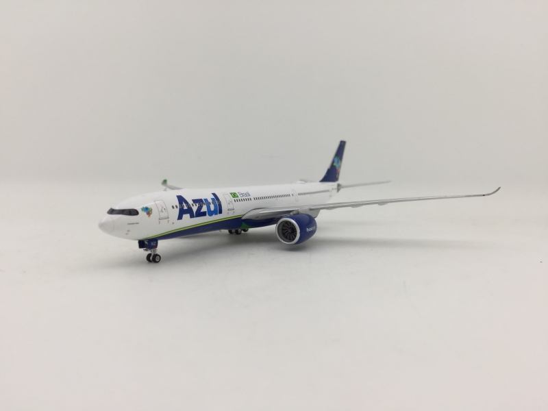 Phoenix 1:400 Azul Air A330 ...
