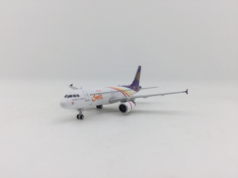 Phoenix 1:400 Thai Smile Ai ...