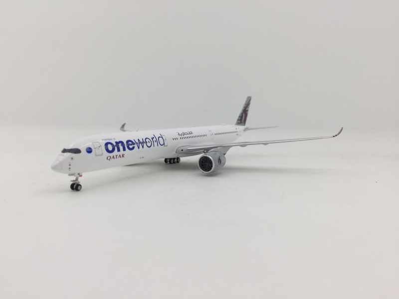 Phoenix 1:400 Qatar Airways ...