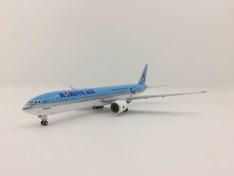 Phoenix 1:400 Korean Air B7 ...