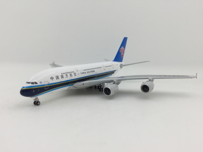 1:400 China Southern A380