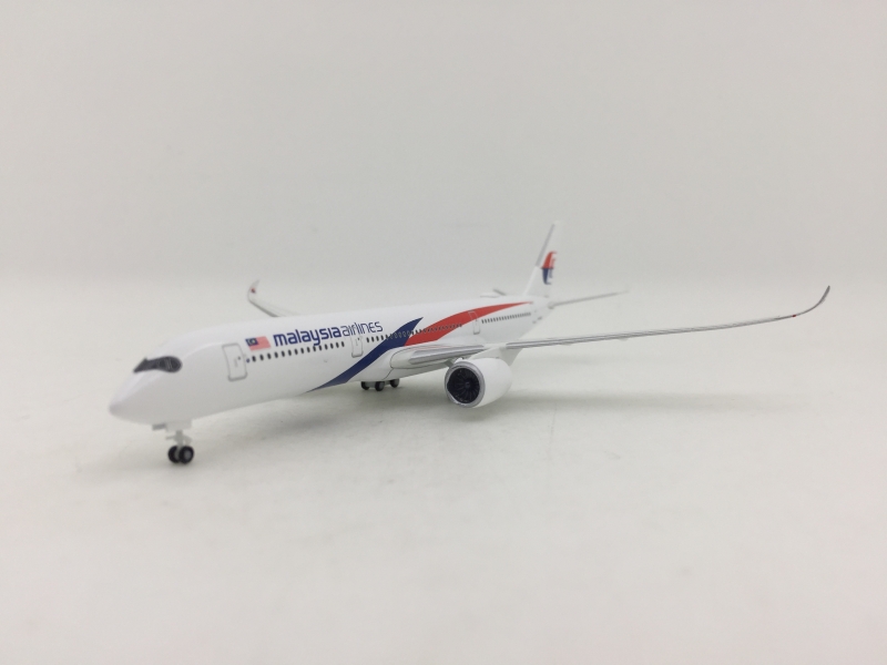 Herpa 1:500 Malaysia Airlin ...