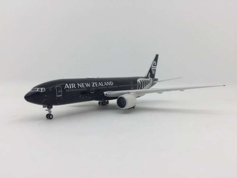 1:400 Air New Zealand B777- ...