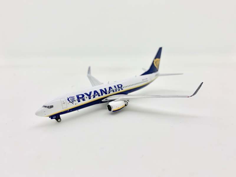 Phoenix 1:400 Ryan Air B737 ...