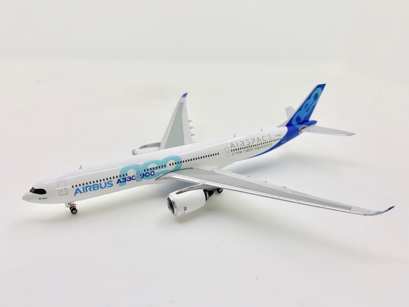 Phoenix 1:400 House Colour  ...
