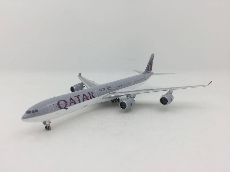 1:400 Qatar Airways A340-60 ...