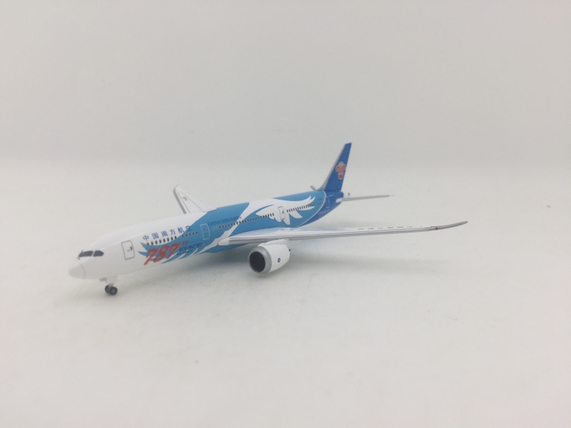 1:500 China Southern Airlin ...