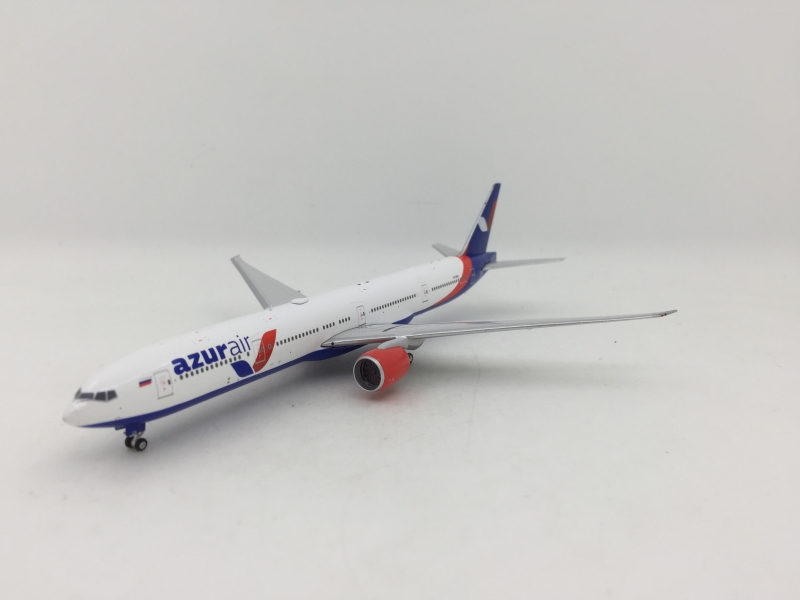 1:400 Azur Air B777-300ER