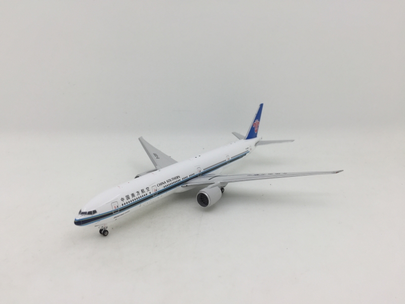1:400 China Southern Airlin ...