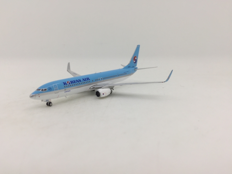 1:400 Korean Air B737-900ER