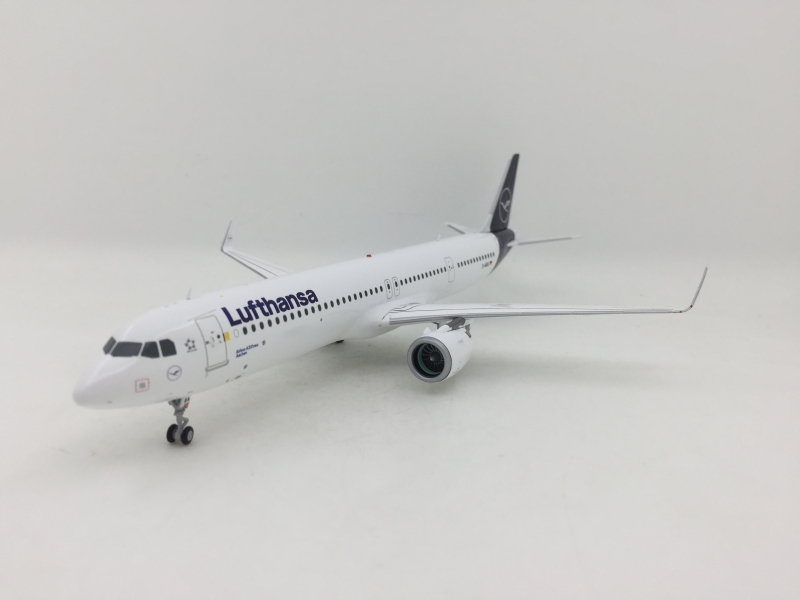 1:200 Lufthansa A321neo (Ne ...