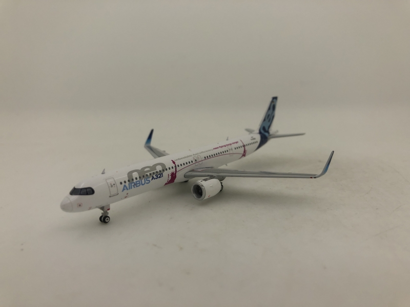 1:400 House Colour A321 neo