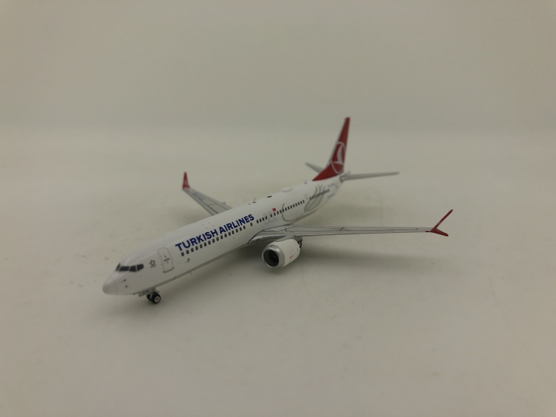 1:400 Turkish Airlines B737 ...