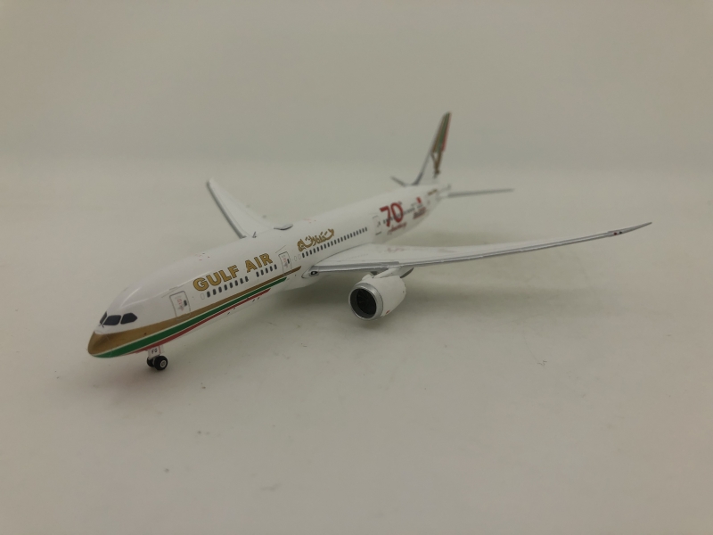 1:400 Gulf Air B787-9 (70 Y ...