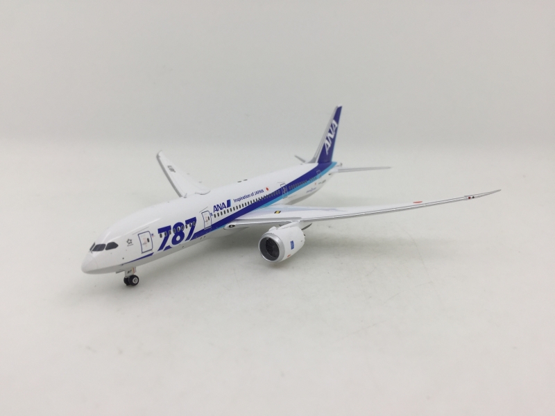 1:400 ANA B787-8
