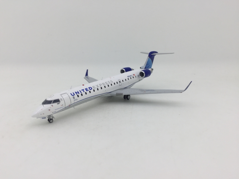1:200 United Express CJ550
