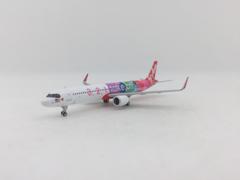 1:400 Air Asia X Thailand A ...