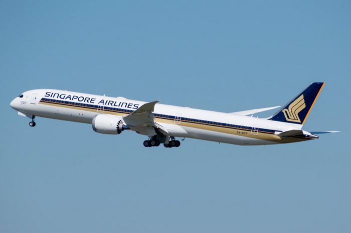 1:400 Singapore Airlines B7 ...