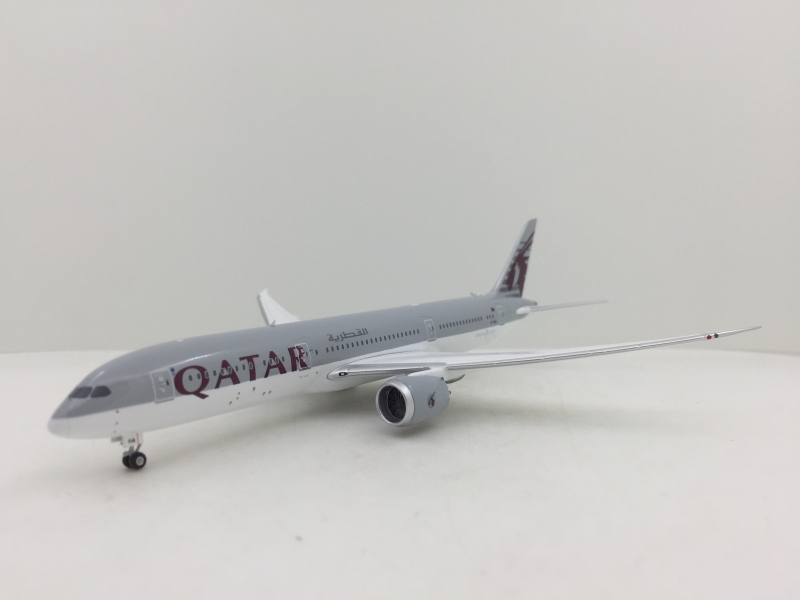 1:400 Qatar Airways B787-9
