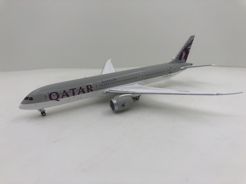 1:400 Qatar Airways B787-9