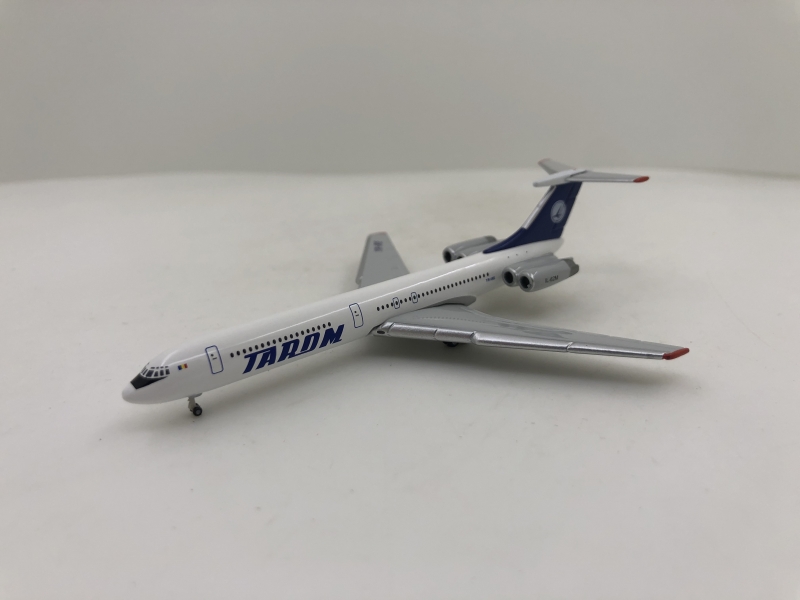 1:500 Tarom IL-62M