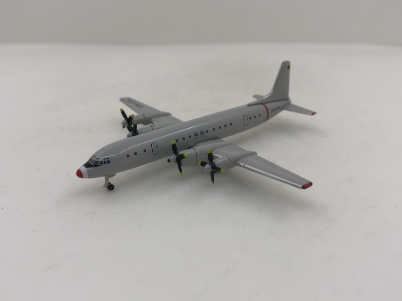 1:500 Interflug IL-18