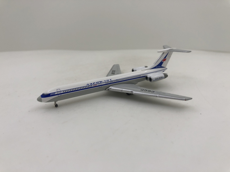 1:500 Aeroflot IL-62M