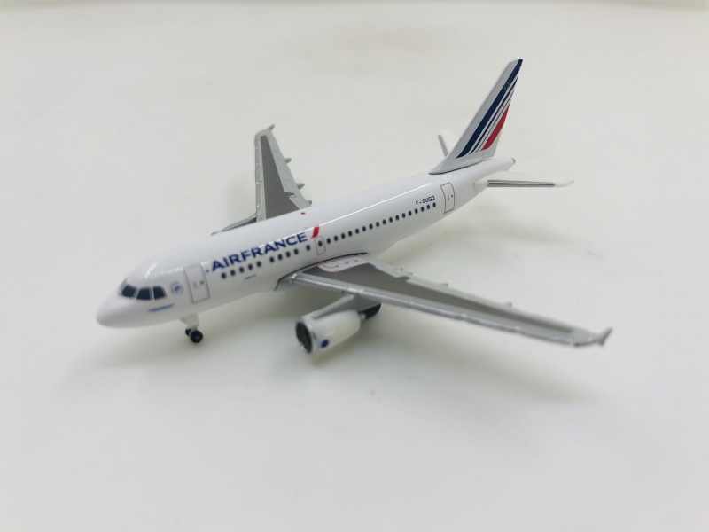 1:500 Air France A318