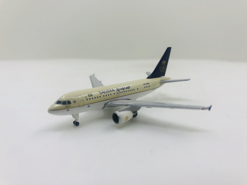 1:500 Saudia Arabian A318