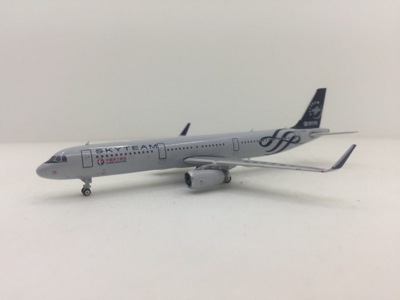 1:400 China Eastern Airline ...