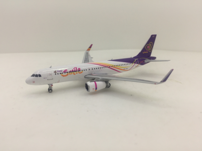 1:400 Thai Smile A320