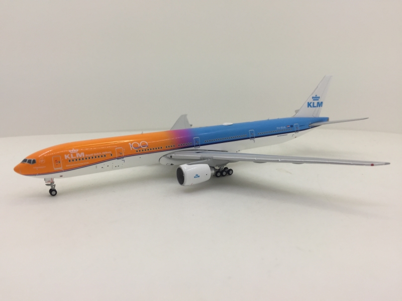 1:400 KLM 777-300ER Orange  ...