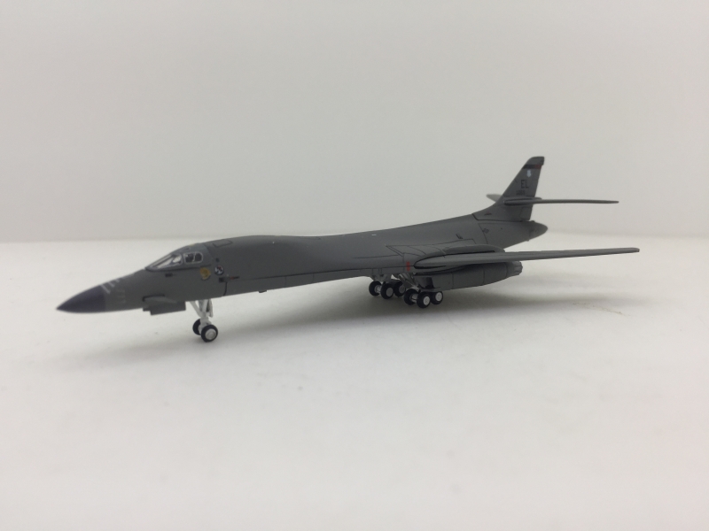 1:400 U.S. Air Force B-1B L ...