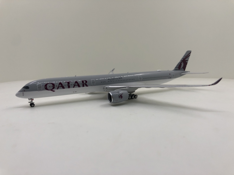 1:400 Qatar Airways A350-10 ...