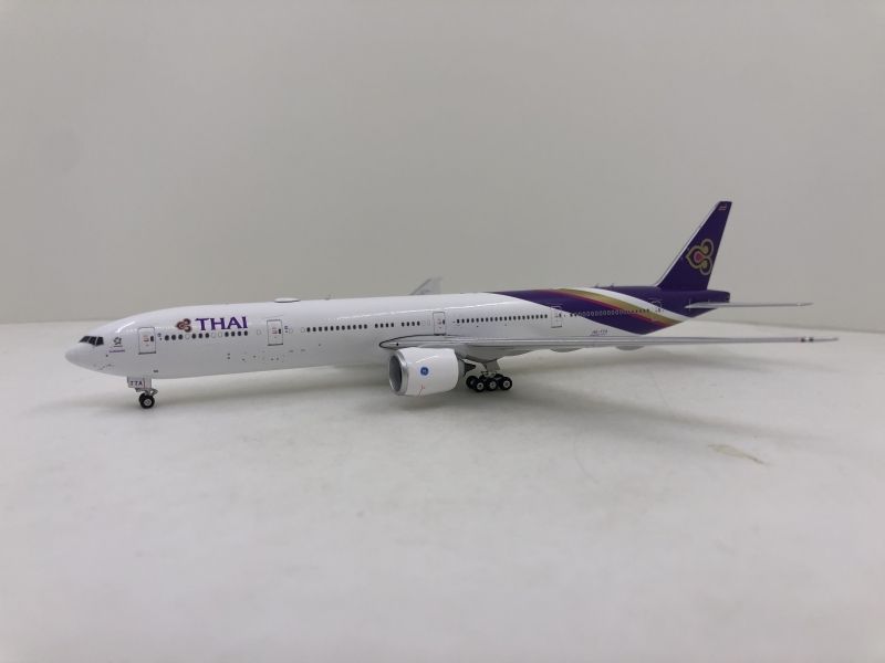 1:400 Thai Airways B777-300 ...