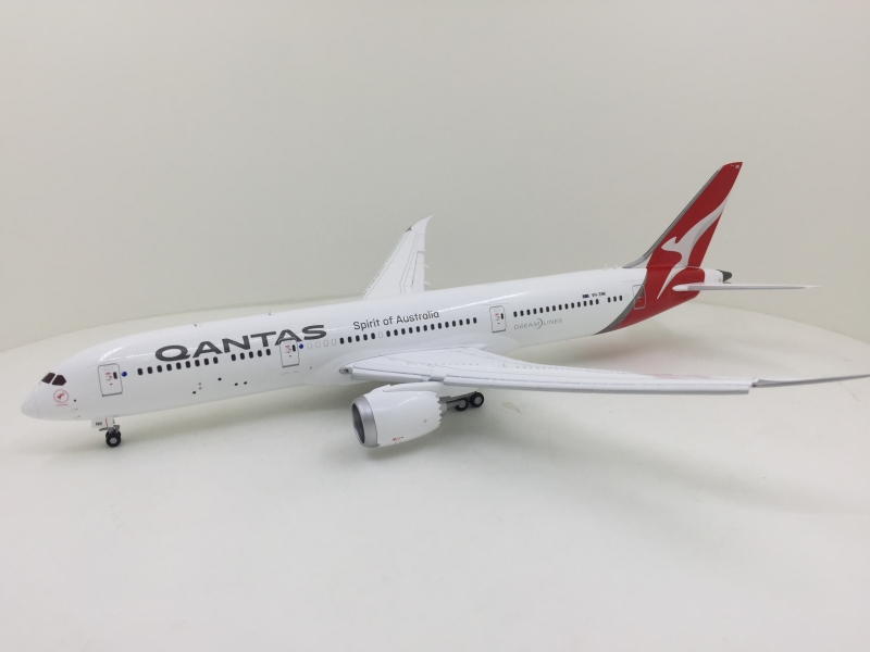 1:200 Qantas Airways B787-9
