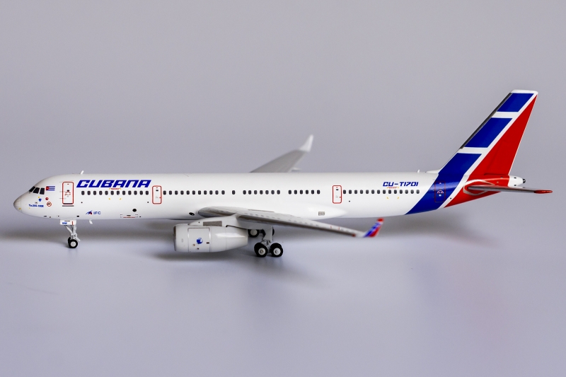 1:400 Cubana Tupolev Tu-204 ...