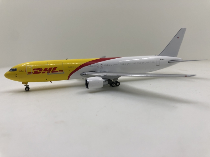 1:400 DHL B767-300ER