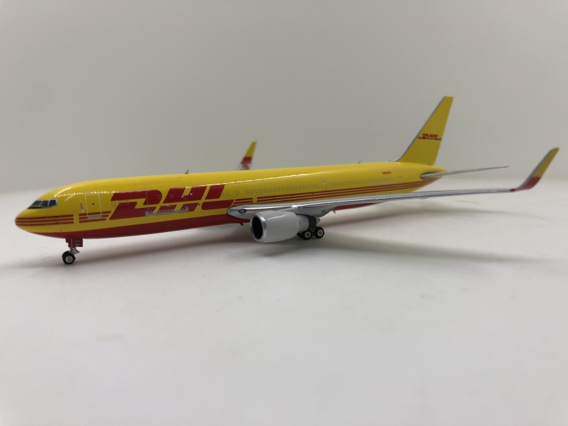 1:400 DHL B767-300ER