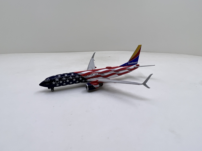 1:400 Southwest Airlines B7 ...