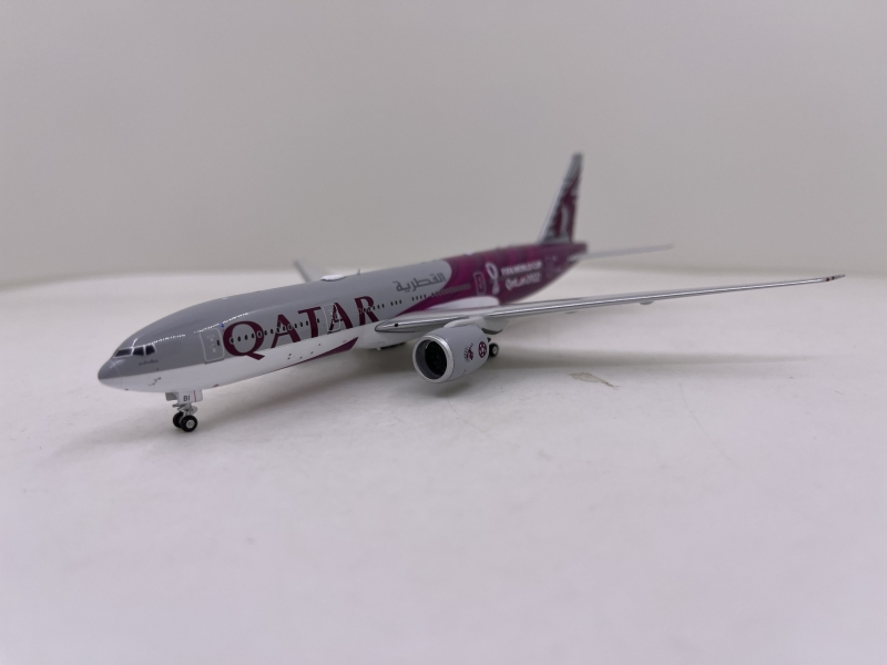 1:400 Qatar B777-200LR