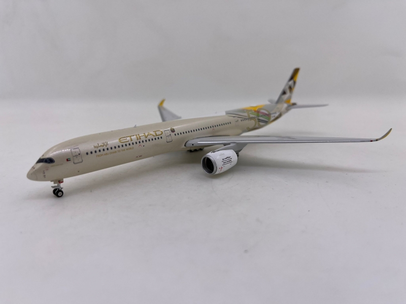 1:400 Etihad Airways A350-1 ...