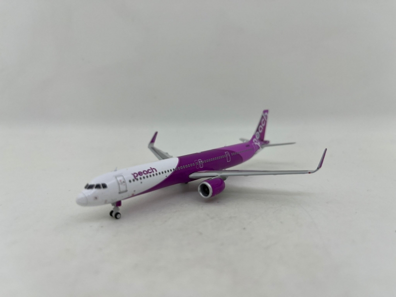 1:400 Peach A321neo