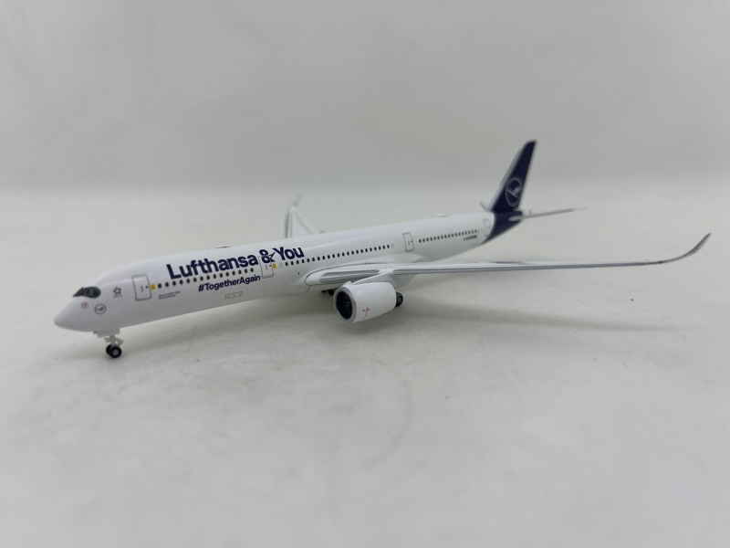 1:500 Lufthansa A350-900